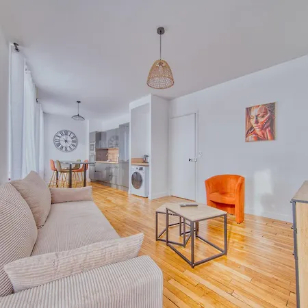 Excellence Sarrail Apartment Reims